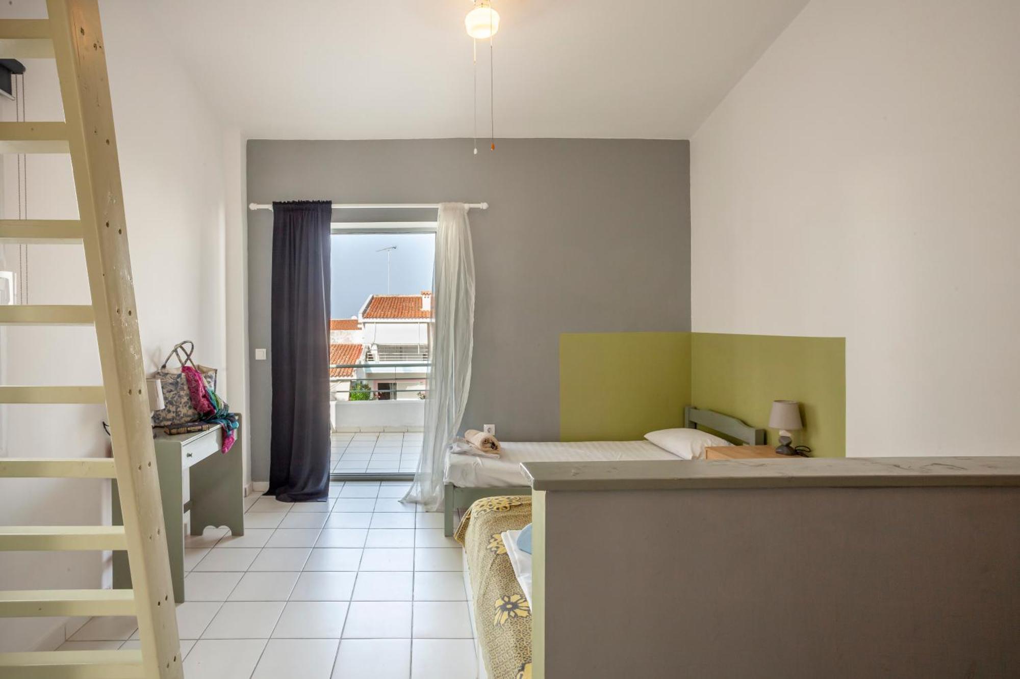 Akrotiri Apartment Pefkochori