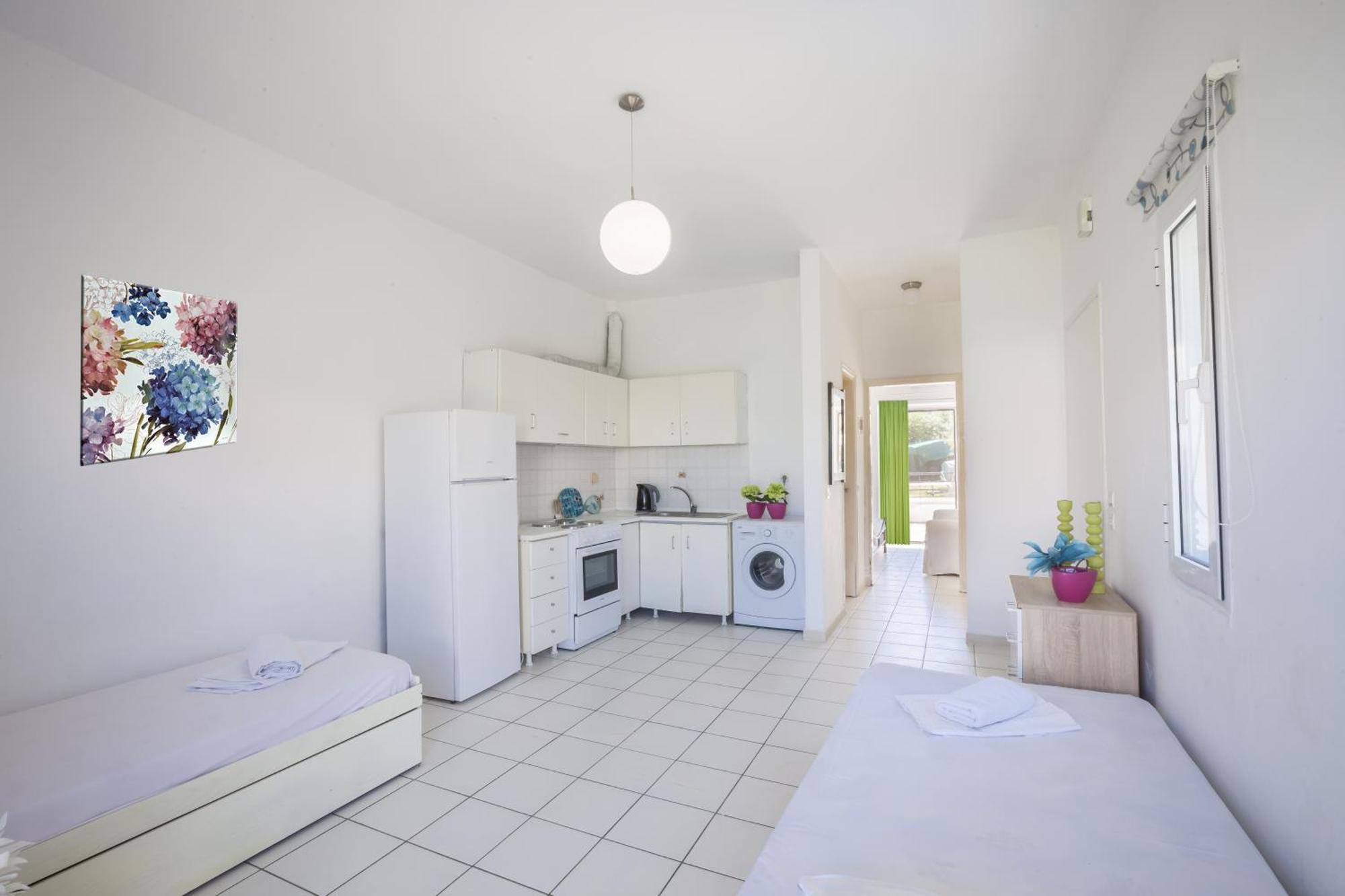 Akrotiri Apartment Pefkochori